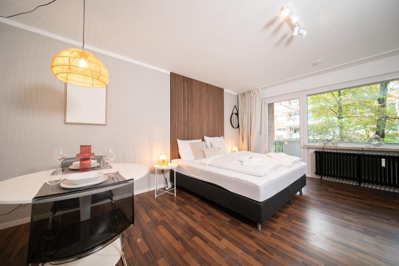 Favorite Stays - Suite And More - Westfeld Нойс Екстериор снимка