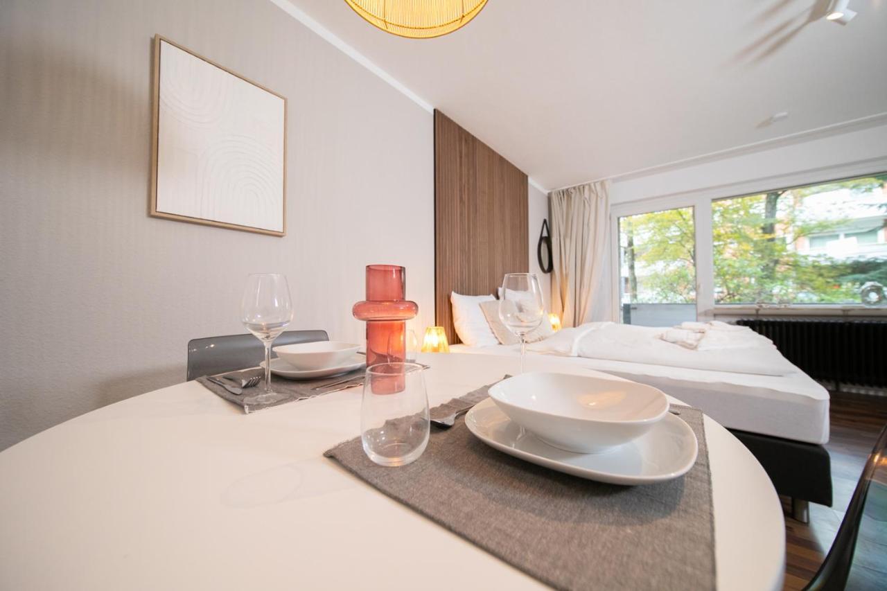 Favorite Stays - Suite And More - Westfeld Нойс Екстериор снимка